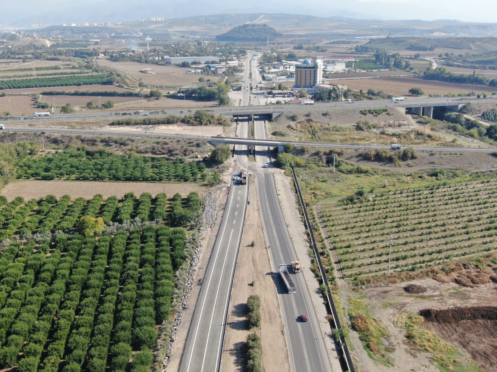 400-21 KK No’lu Toprakkale-Osmaniye devlet yolunun 80-50 KK No’lu Toprakkale İY AYR-Osmaniye çevreyolu arabası bsk kaplama yapım